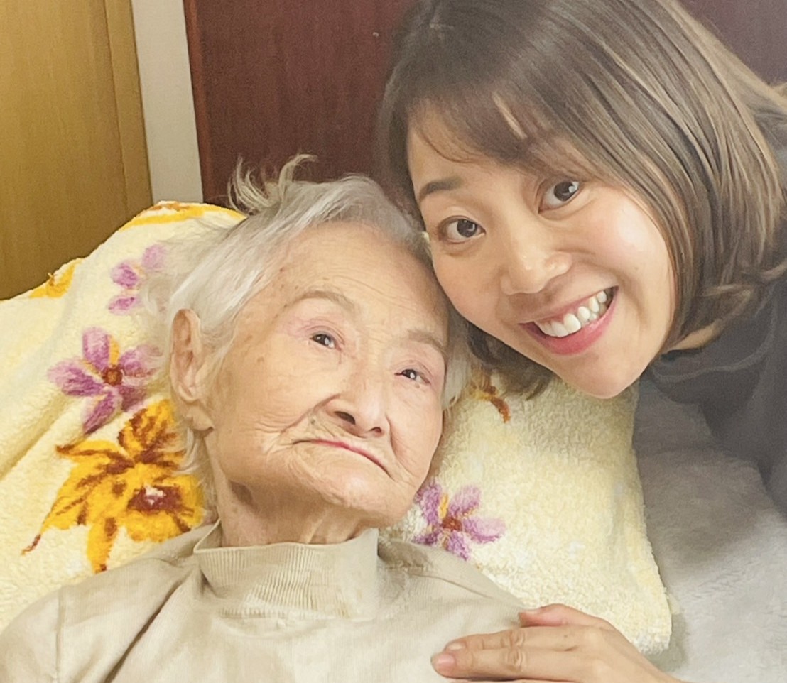 100歳のおばあちゃんに贈る美容の時間｜介護美容を贈ろう
